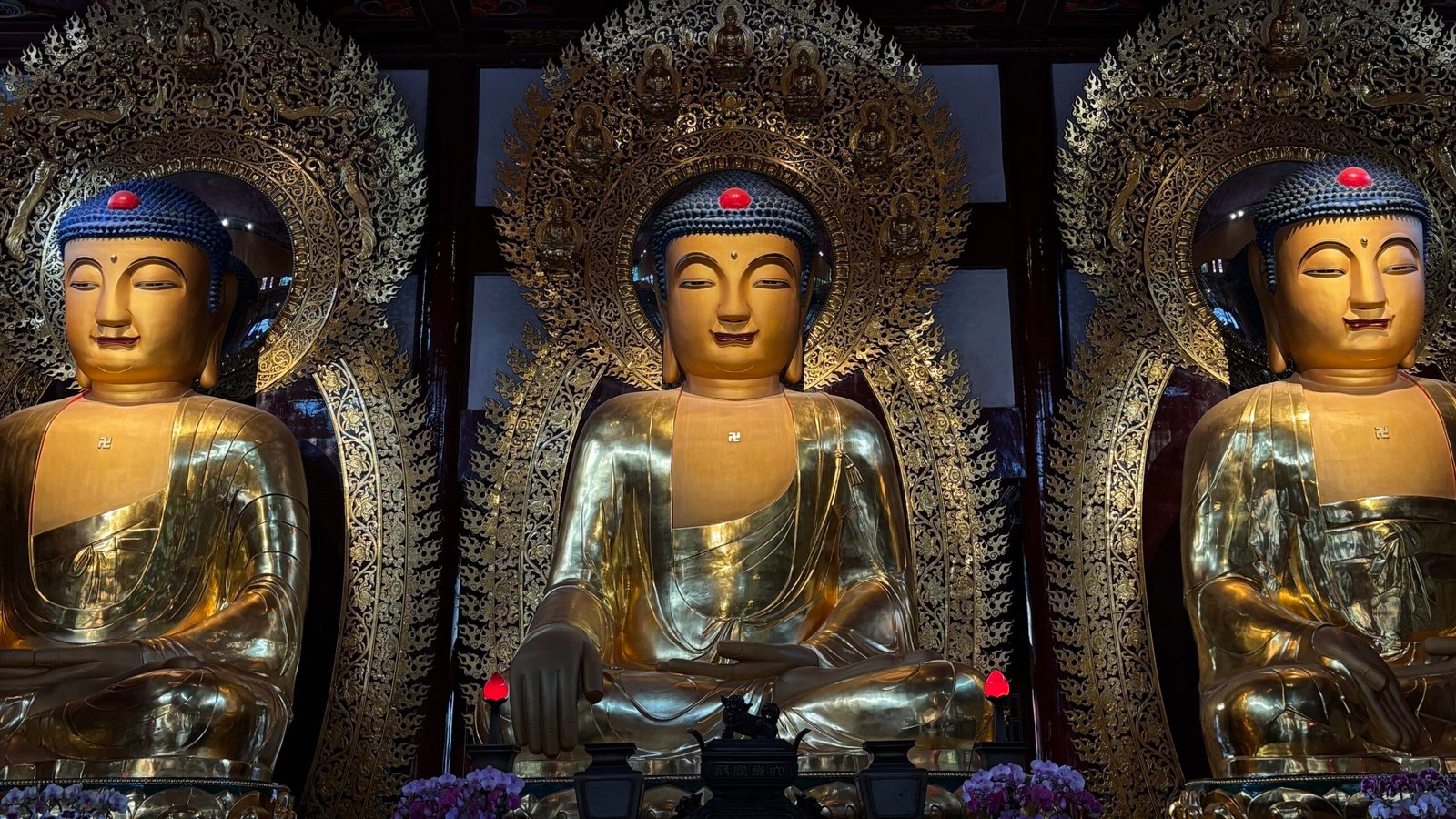 Guangzhou Time2book 6 Banyan Temples